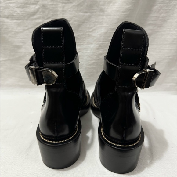 Women Balenciaga shoes - Picture 3 of 5